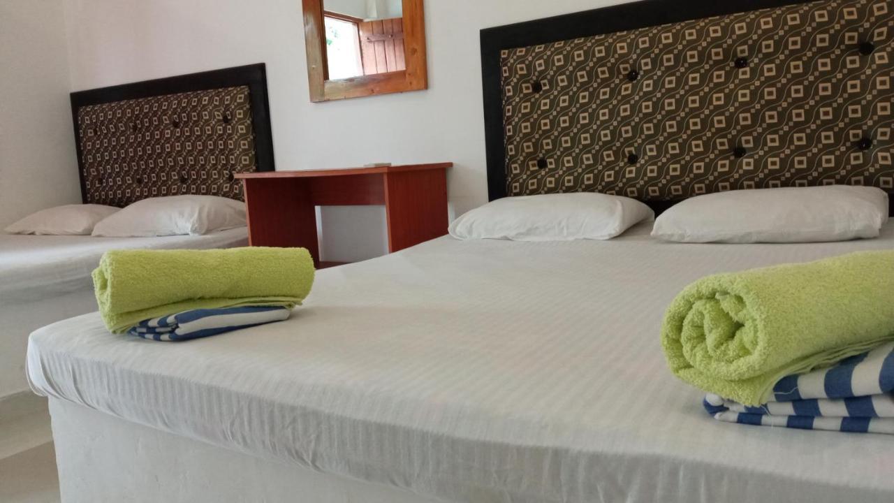 Big House Udawalawe Bed & Breakfast Екстериор снимка